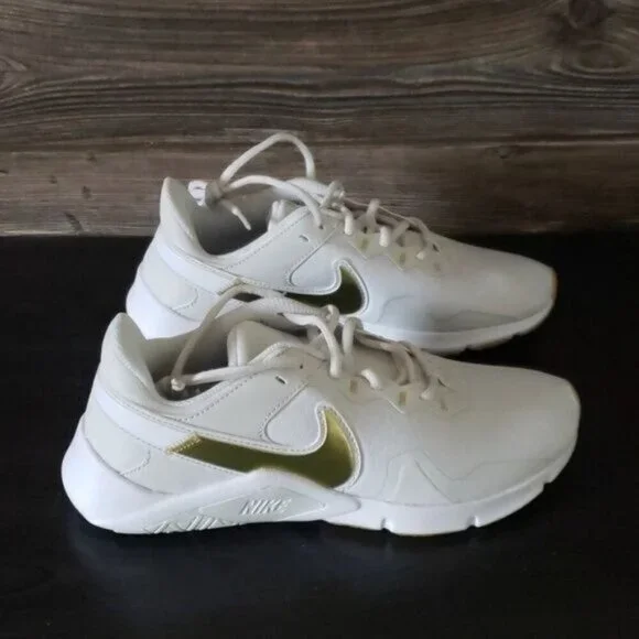 New‎ Nike Legend Essential Womens Running Shoes Size 8 Casual LIghtweight Gym